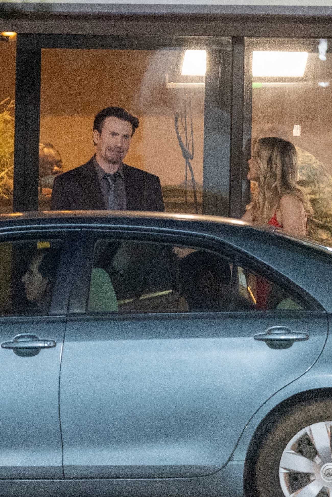 Chris_Evans_and_Emily_Blunt_film__Pain_Hustlers_2C_sep_15202216.jpg