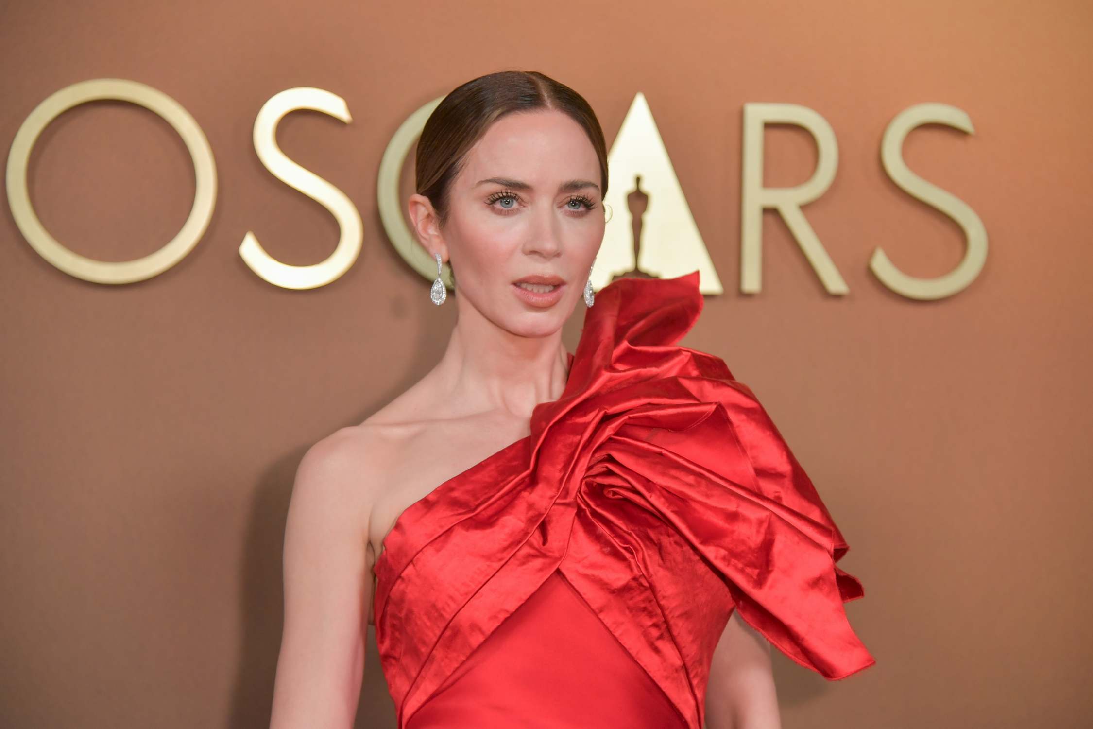 Emily_Blunt_-_16th_Governors_Awards_Los_Angeles2C_California_November_162C_2025_02.jpg