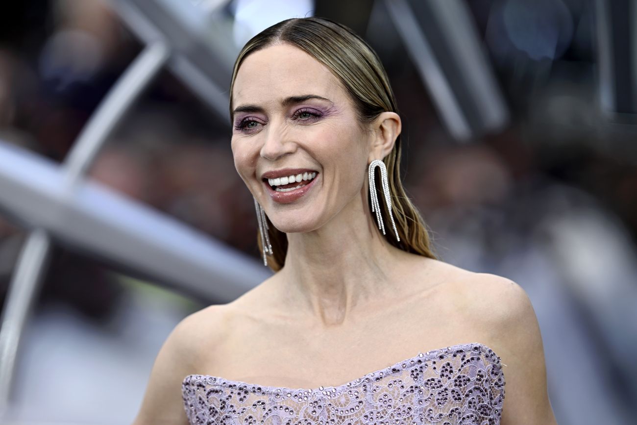 Emily_Blunt_-_2522Disclosure_Day2522_UK_Premiere_-_June_400009.jpg