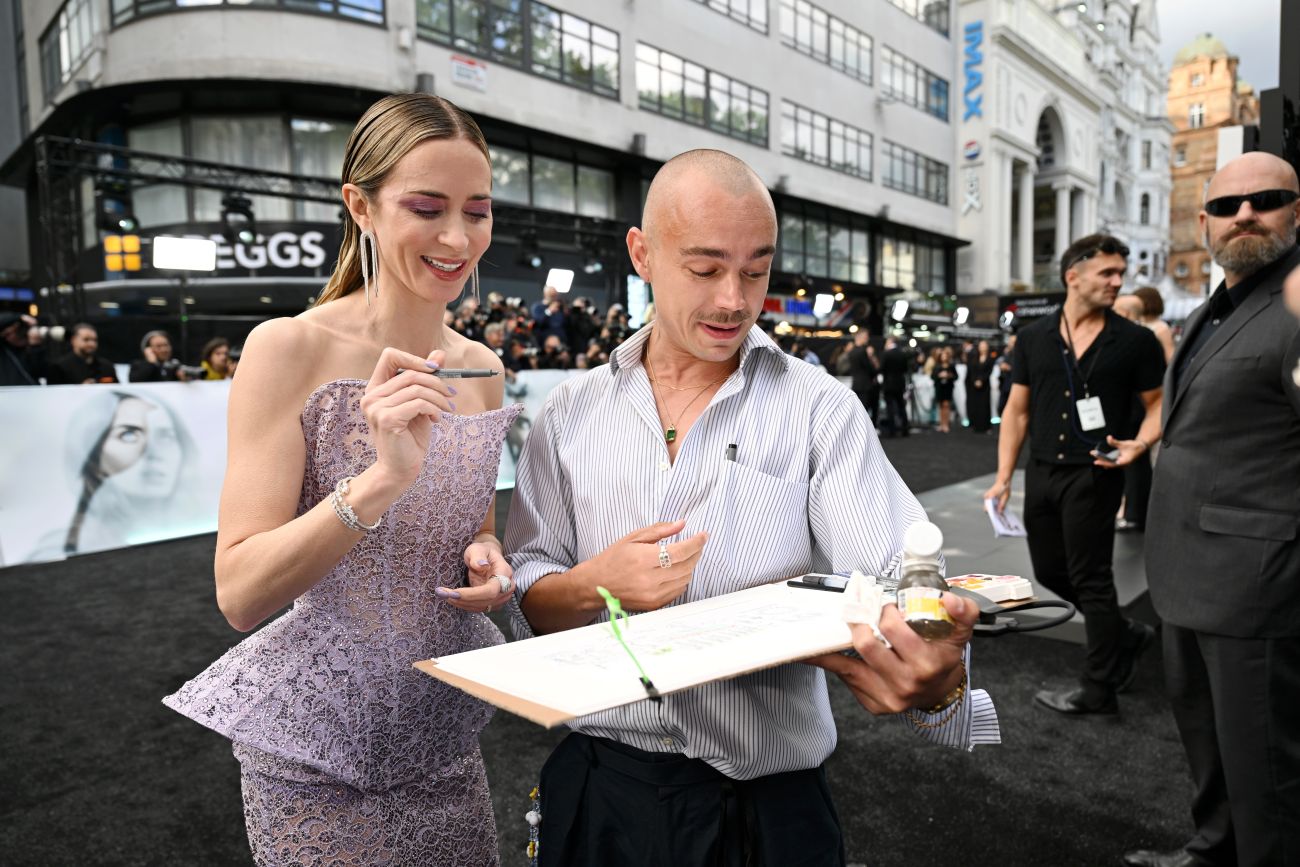 Emily_Blunt_-_2522Disclosure_Day2522_UK_Premiere_-_June_400011.jpg