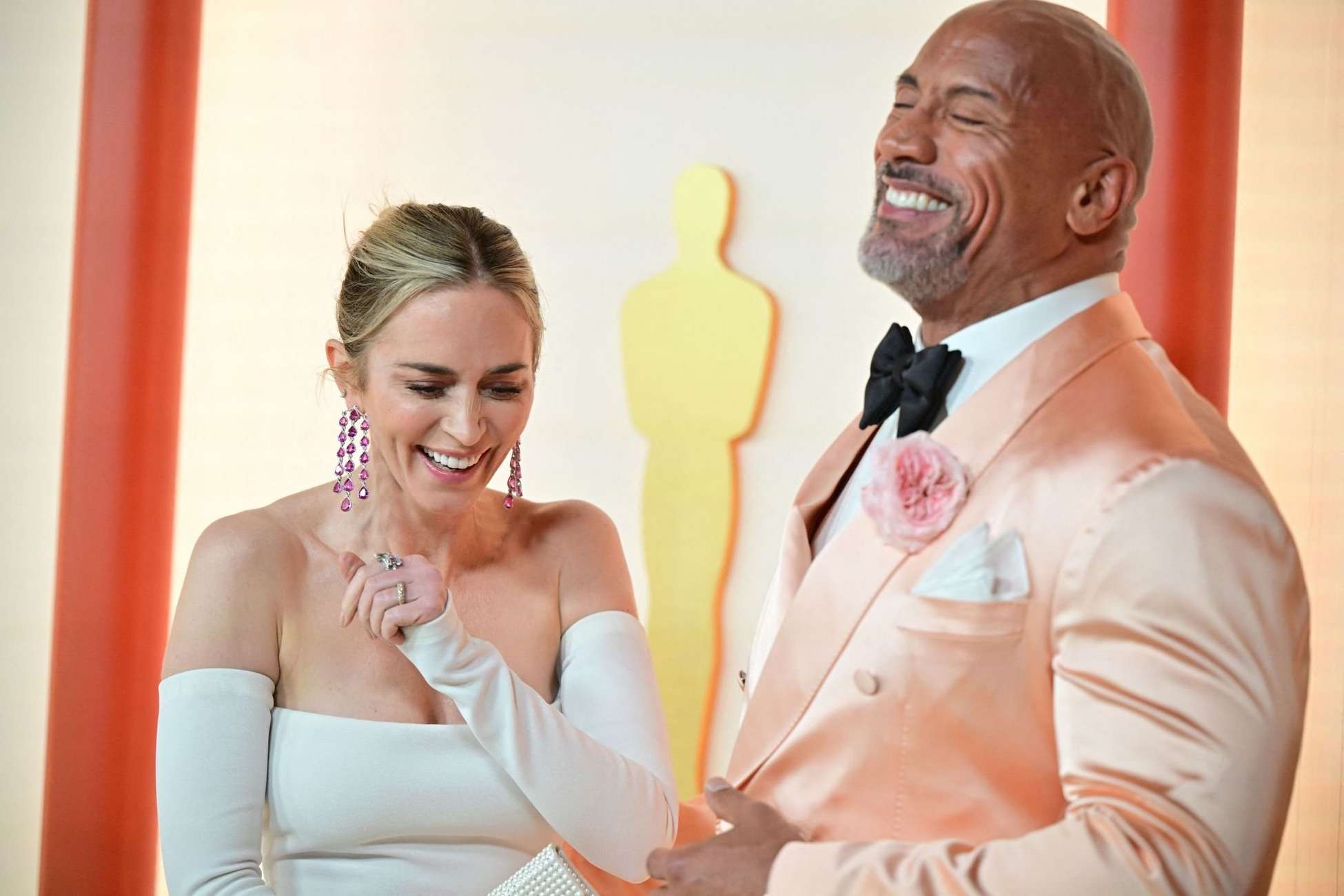 Emily_Blunt_-_95th_Annual_Academy_Awards_at_Dolby_Theatre_in_Los_Angeles_-_March_122C_202336.jpg