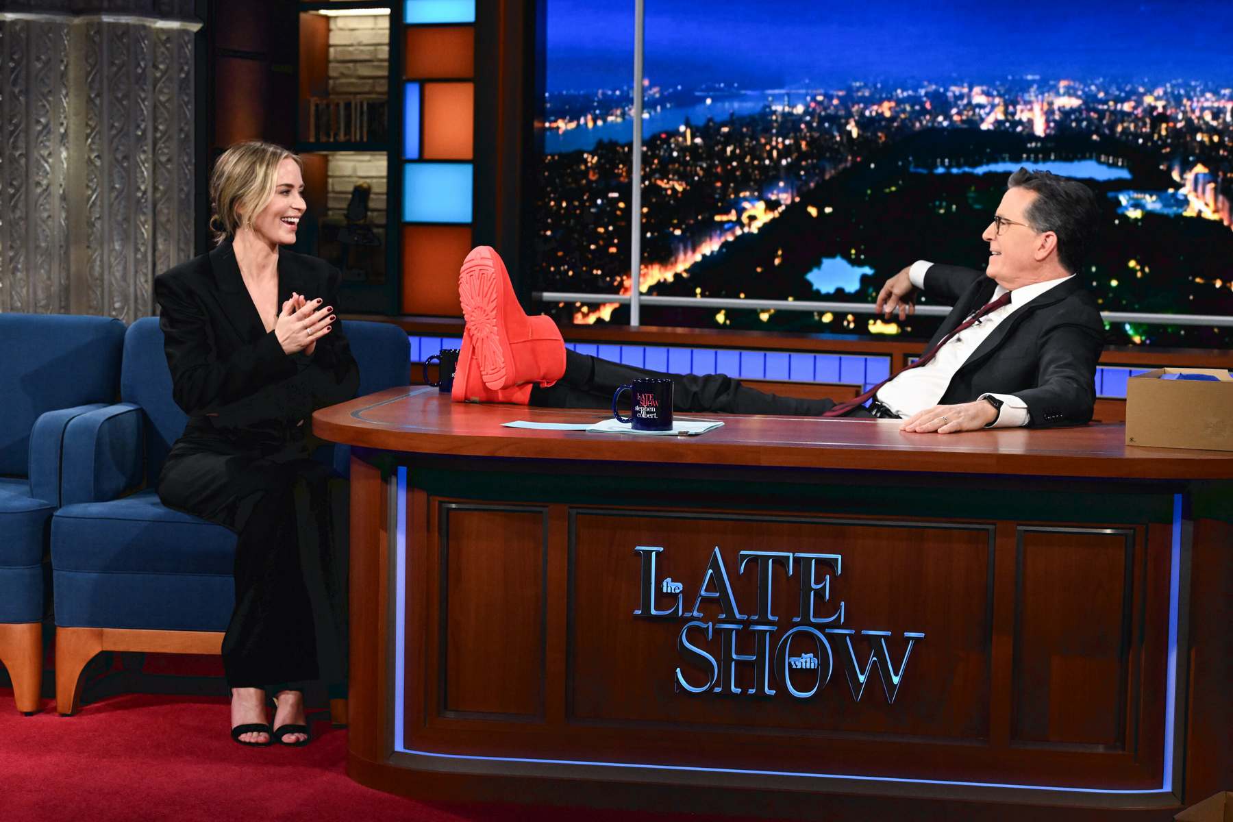 Emily_Blunt_-_The_Late_Show_With_Stephen_Colbert_January_11_202403.jpg