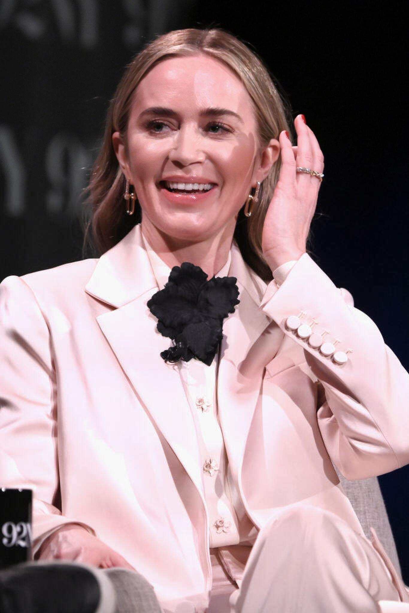 Emily_Blunt_-__Oppenheimer__discussion_at_92NY_in_New_York_-_February_62C_2024_13.jpg