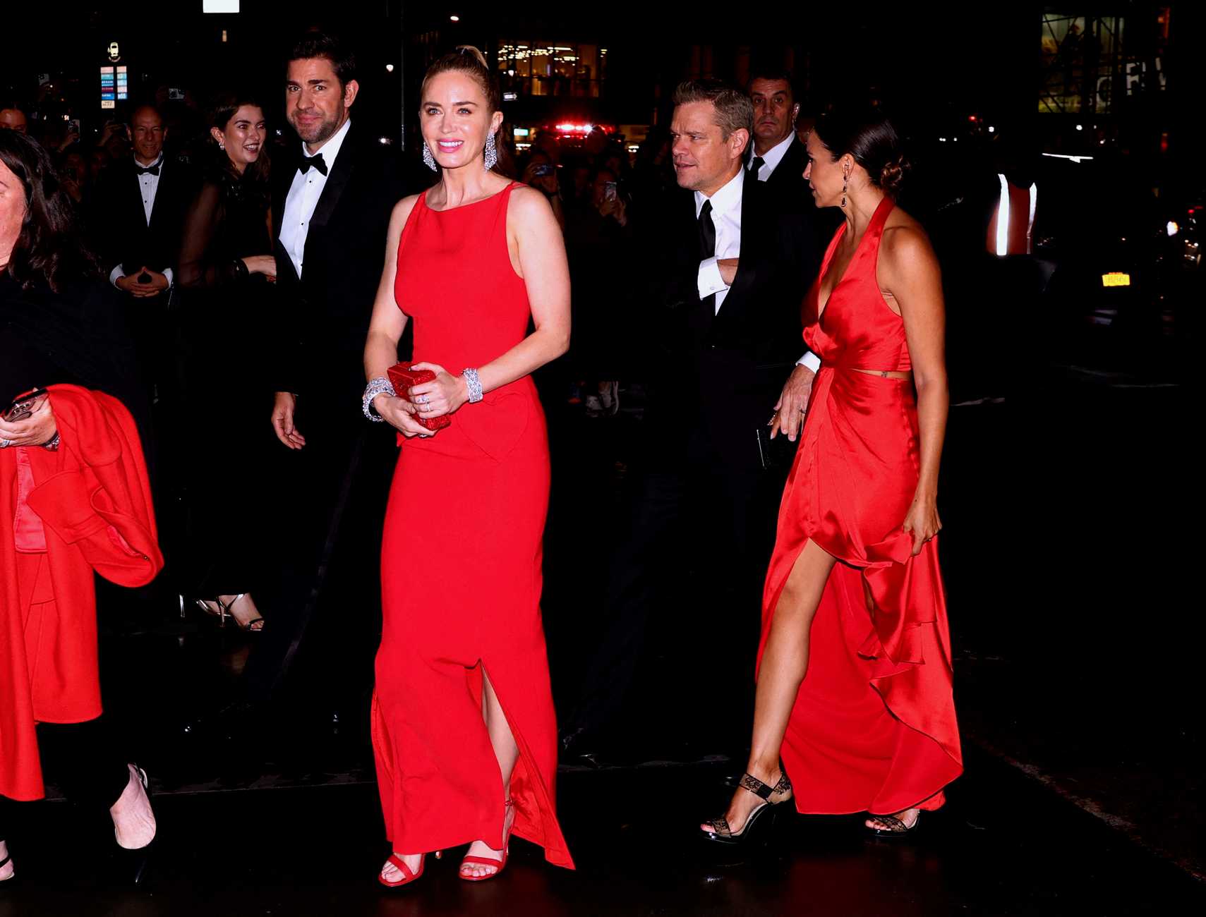 Emily_Blunt___John_Krasinski_-__The_Albies__hosted_by_the_Clooney_Foundation_in_New_York_-_September_282C_202302.jpg
