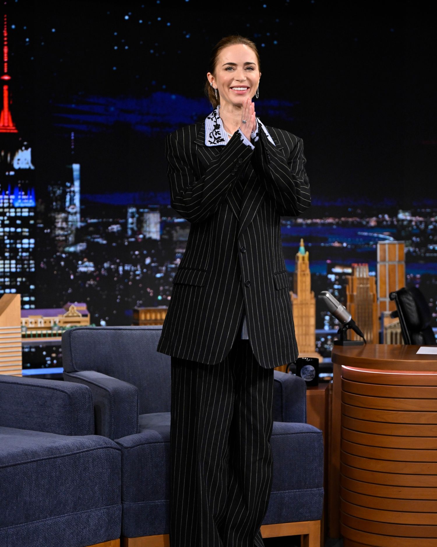 emily_blunt_-_the_tonight_show_starring_jimmy_fallon_04-28-2026__3.jpg