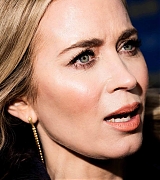 Emily-Blunt-025.jpg