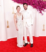 Emily_Blunt_-_96th_Annual_Academy_Awards_in_Los_Angeles_-_March_102C_2024_15.jpg