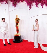 Emily_Blunt_-_96th_Annual_Academy_Awards_in_Los_Angeles_-_March_102C_2024_33.jpg