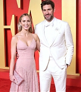 Emily_Blunt_-_Vanity_Fair_Oscar_Party_in_Beverly_Hills_-_March_102C_2024_27.jpg