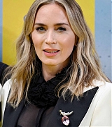 Emily_Blunt_-_attends_a_special_screening_of_The_Fall_Guy_on_April_222C_2024_04.jpg