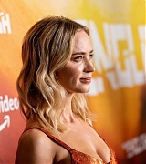 Filename=_The_English__Red_Carpet_Premiere02.jpg
Filesize=130KiB
Dimensions=1951x1300
Date added=Nov 10, 2022 _The_English__Red_Carpet_Premiere02.jpg