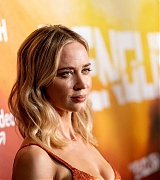 Filename=_The_English__Red_Carpet_Premiere14.jpg
Filesize=118KiB
Dimensions=1951x1300
Date added=Nov 10, 2022 _The_English__Red_Carpet_Premiere14.jpg