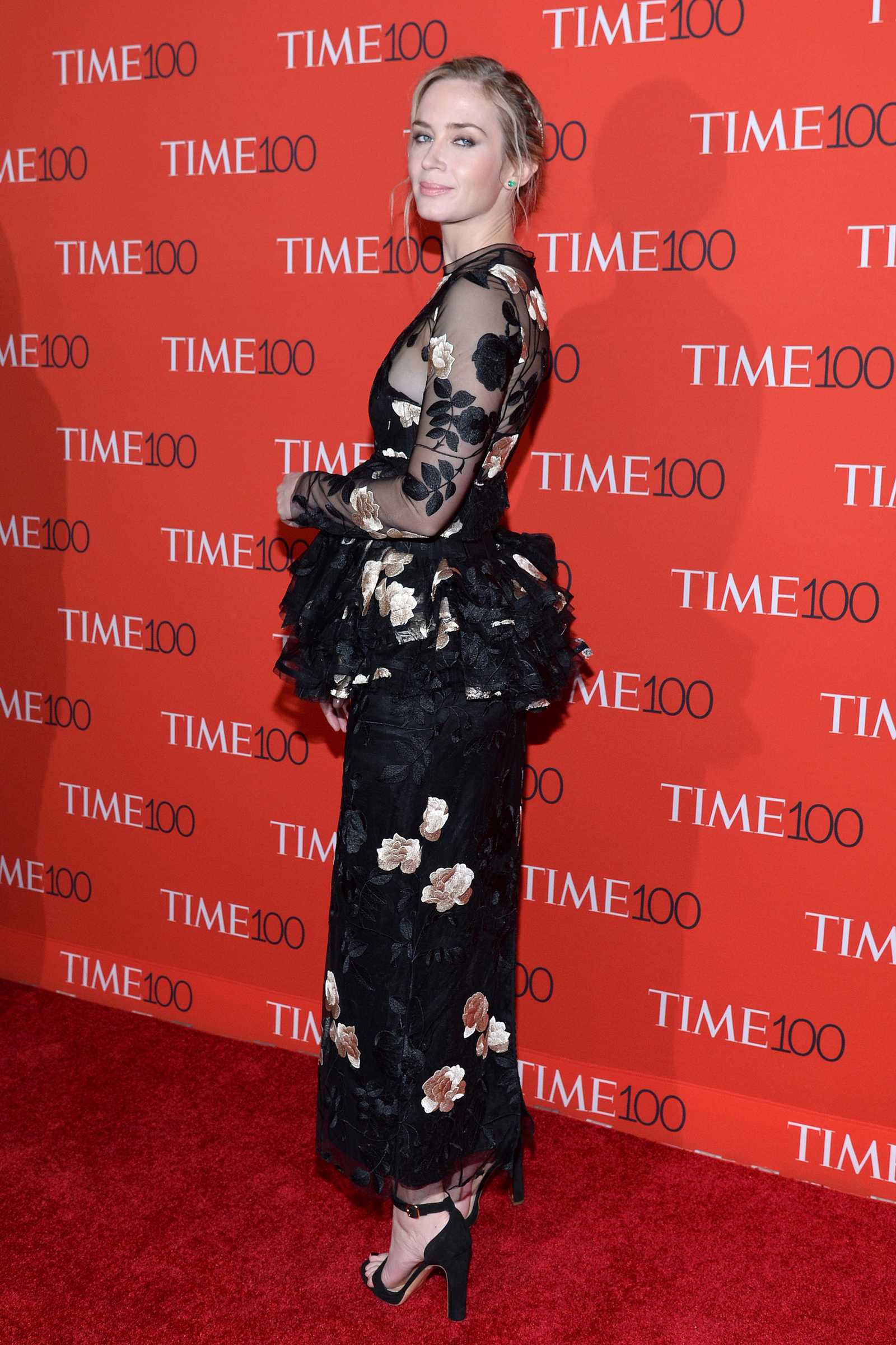 Emily_Blunt_-_2018_TIME_100_Gala_in_New_York_City2C_NY_-_April_242C_2018-07.jpg