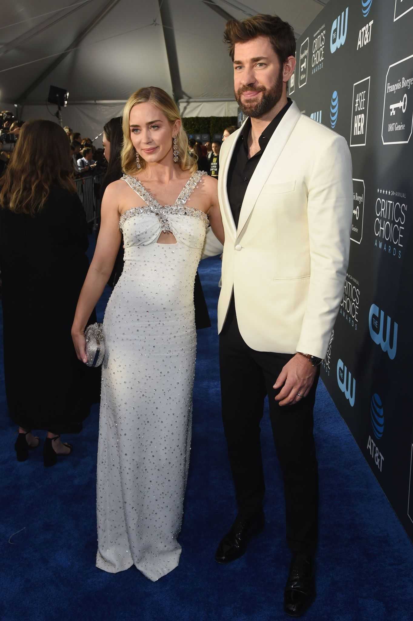 Emily_Blunt_-_24th_annual_Critics__Choice_Awards_on_January_132C_2019-01.jpg