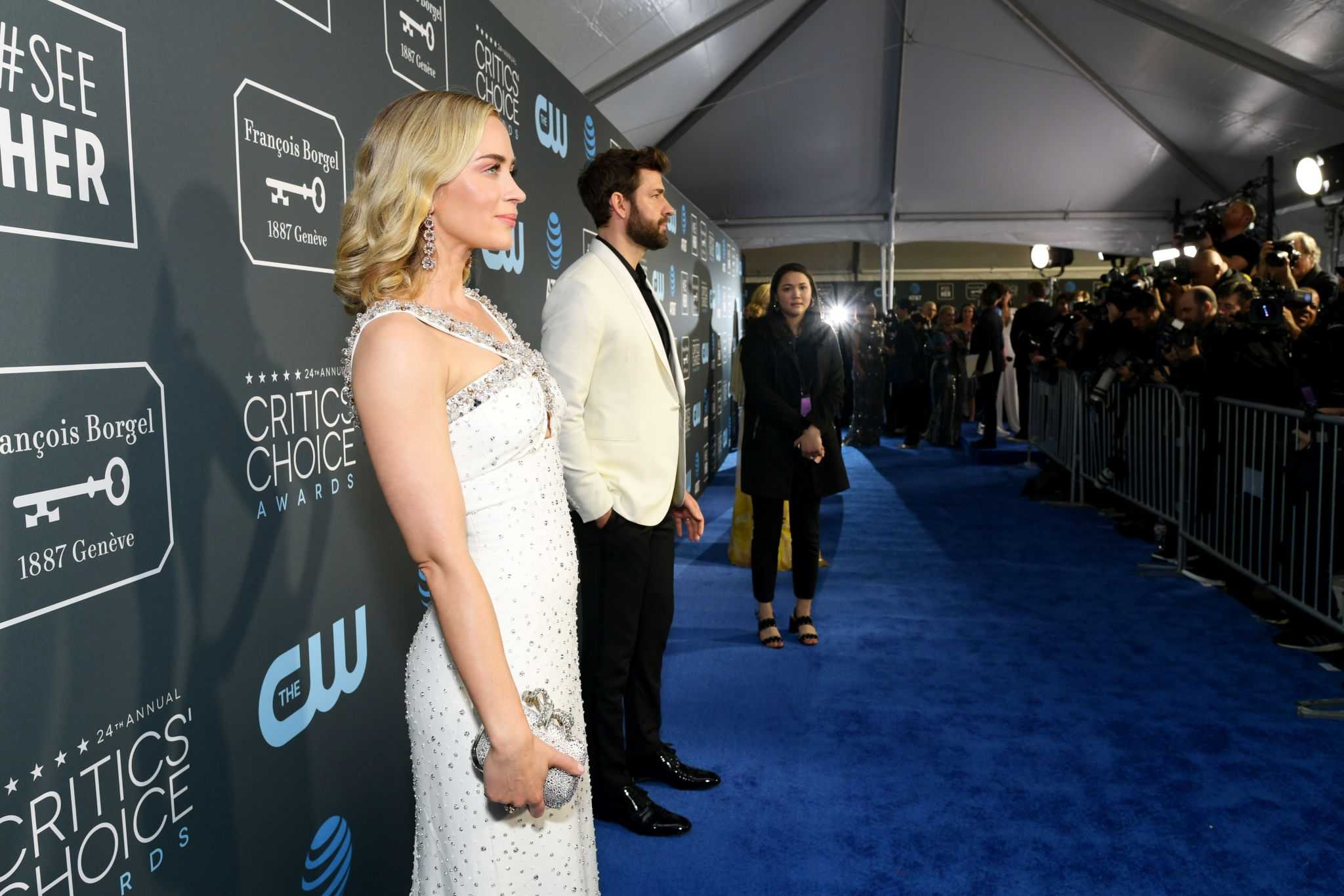 Emily_Blunt_-_24th_annual_Critics__Choice_Awards_on_January_132C_2019-08.jpg
