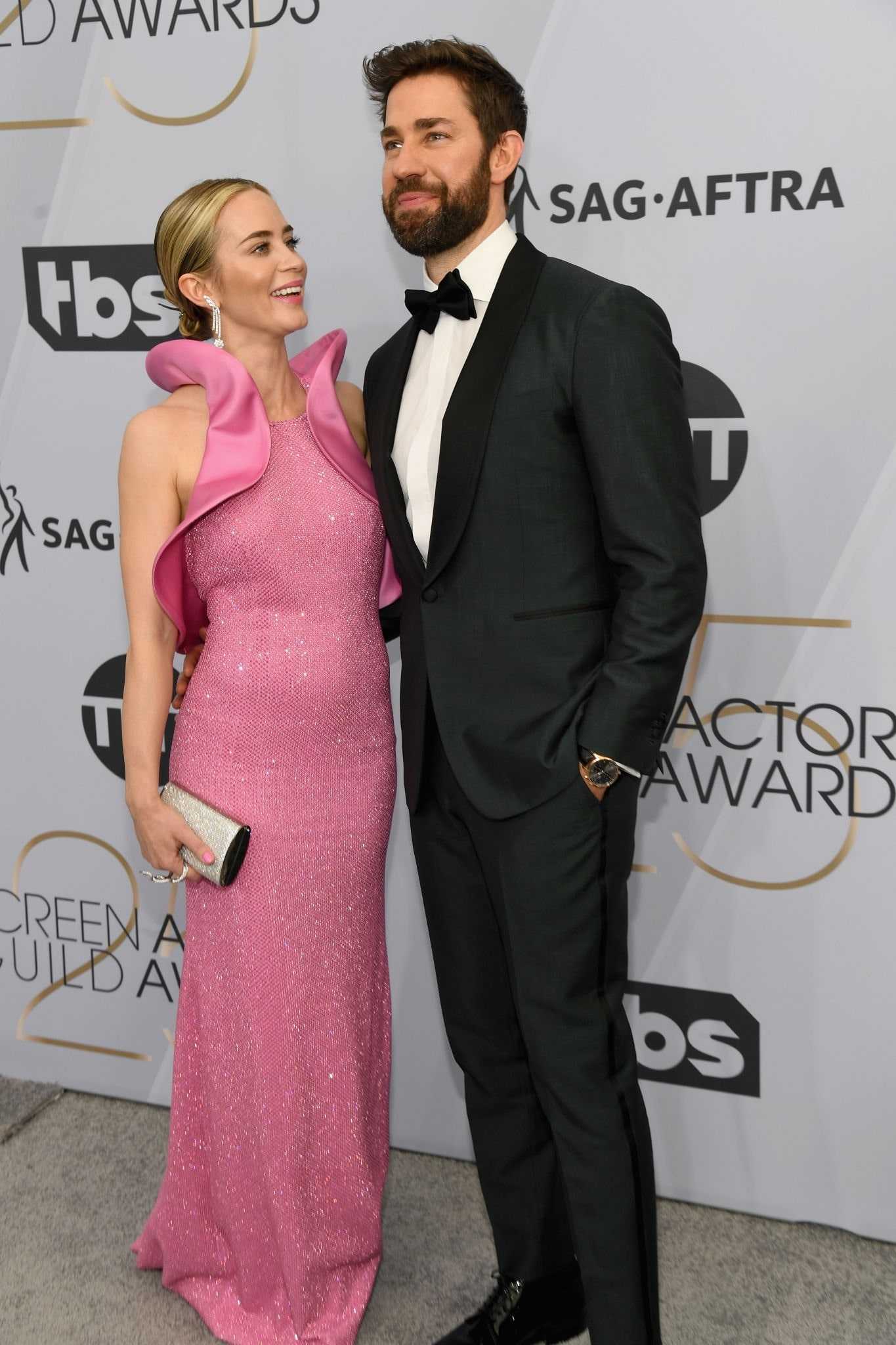 Emily_Blunt_-_25th_Annual_Screen_Actors_Guild_Awards_in_Los_Angeles_01272019-18.jpg