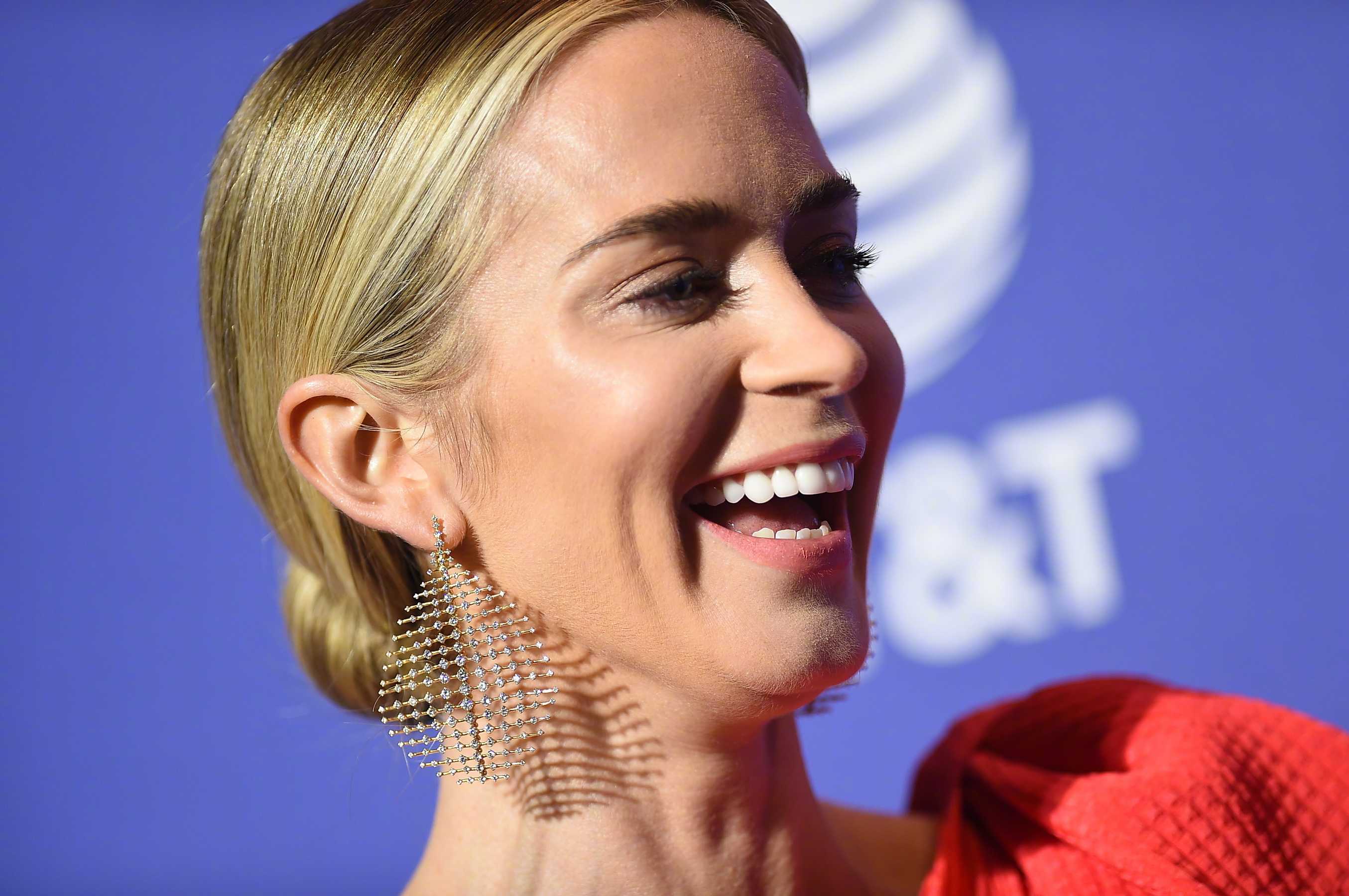 Emily_Blunt_-_30th_Annual_Palm_Springs_International_Film_Festival_Awards_Gala__01032019-07.jpg