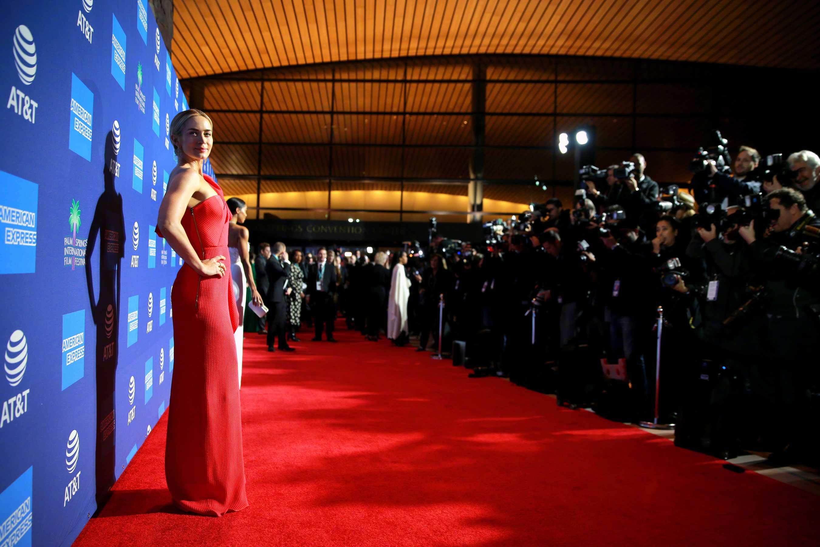 Emily_Blunt_-_30th_Annual_Palm_Springs_International_Film_Festival_Awards_Gala__01032019-09.jpg