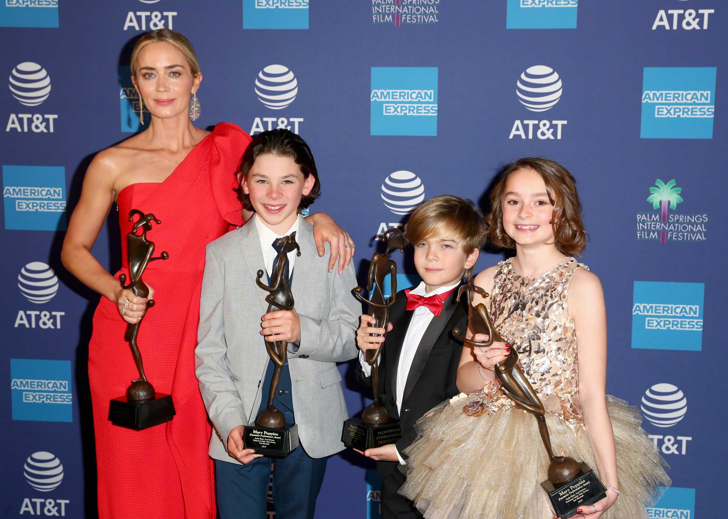 Emily_Blunt_-_30th_Annual_Palm_Springs_International_Film_Festival_Awards_Gala__01032019-10.jpg