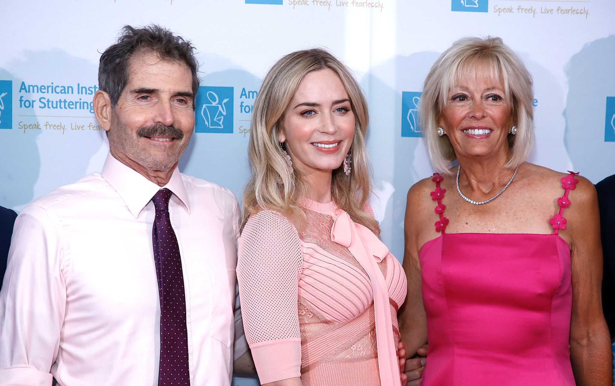 Emily_Blunt_-_American_Institute_For_Stuttering_13th_Annual_Gala_in_NYC__07112019-15.jpg