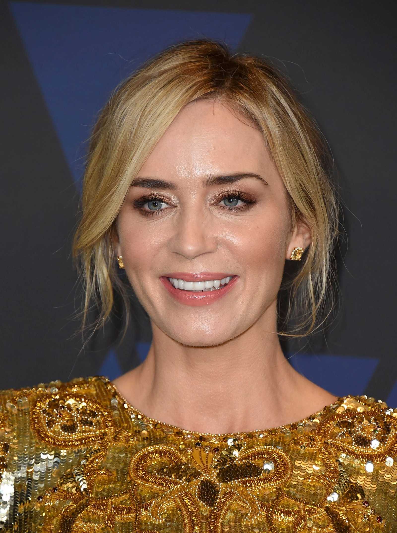 Emily_Blunt_-_Governors_Awards_in_Los_Angeles_28November_182C_201829-02.jpg