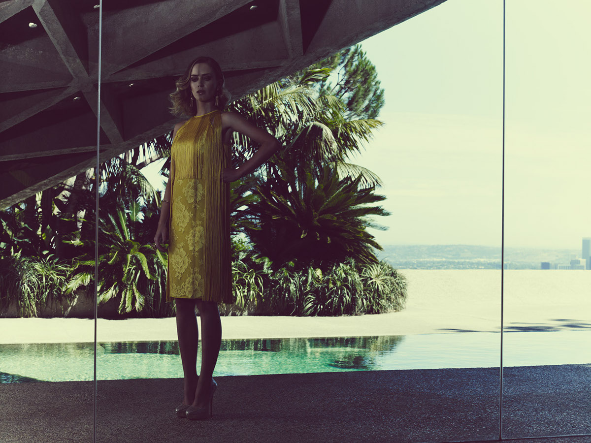 Emily_Blunt_-_Harper_s_Bazaar_Australia_November_2012_04.jpg