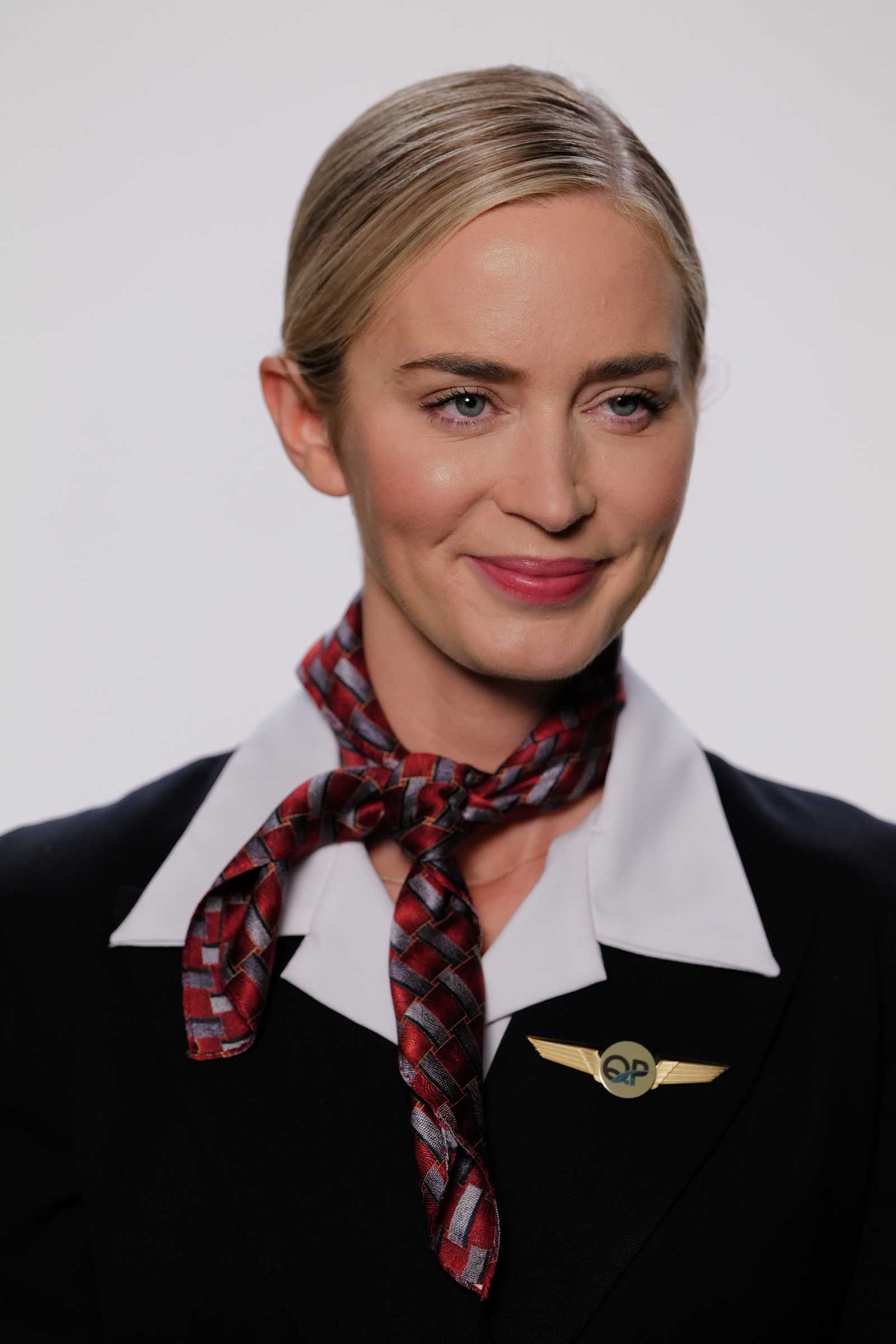 Emily_Blunt_-_Jimmy_Kimmel_Live_March_10_2020-02.jpg