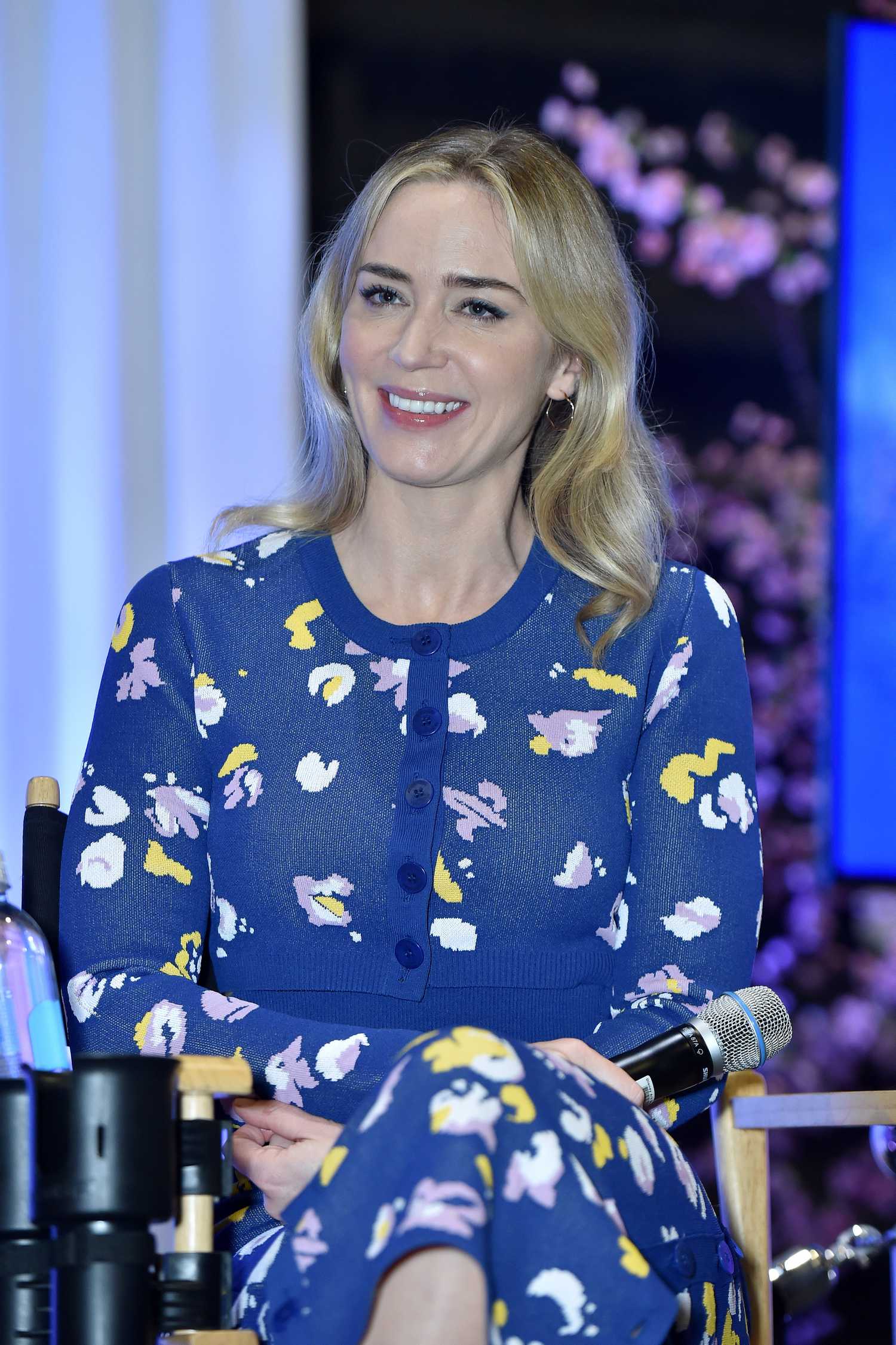 Emily_Blunt_-_Mary_Poppins_Returns_Screening_in_Los_Angeles_01122019-11.jpg