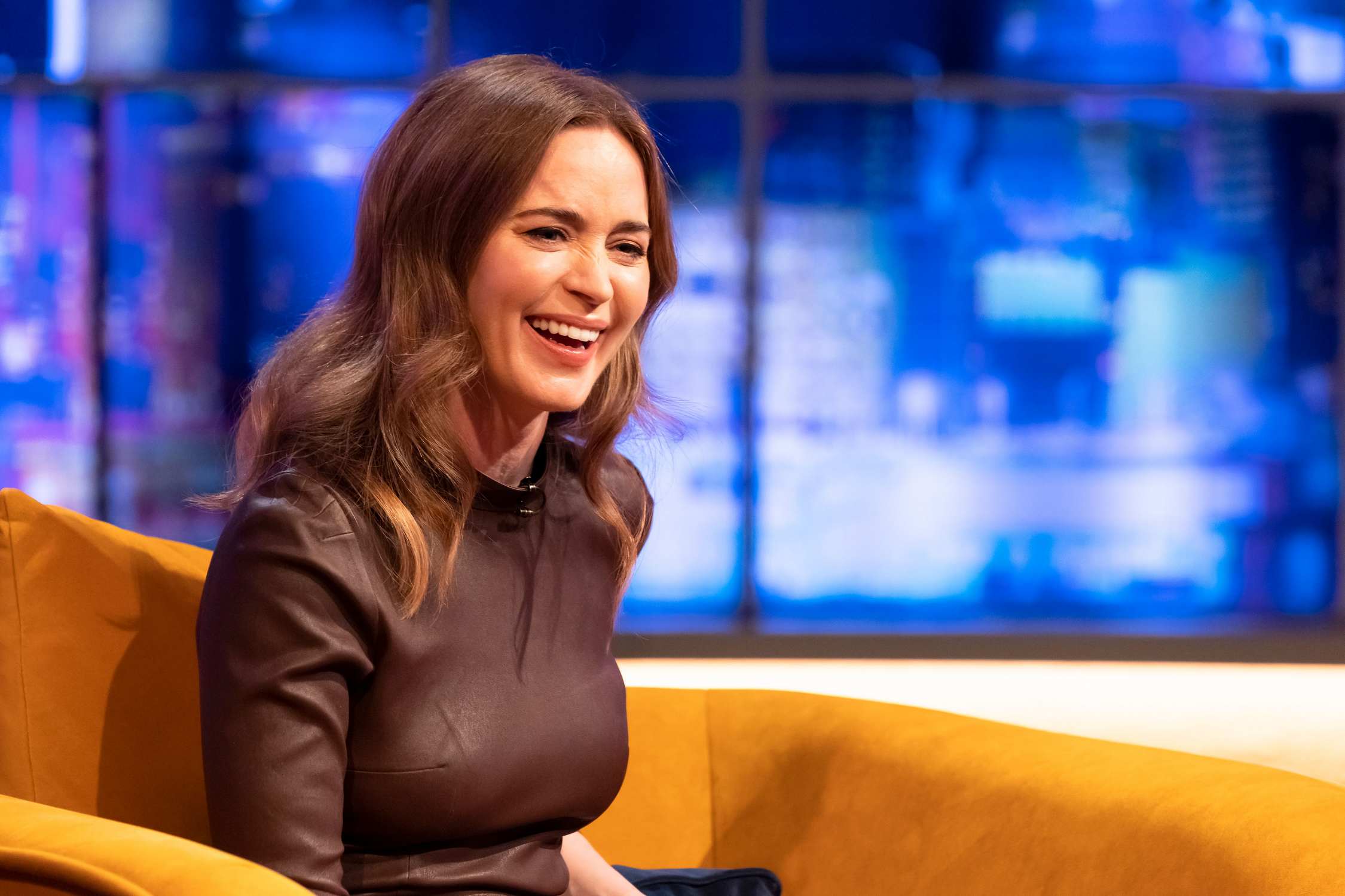 Emily_Blunt_-_The_Jonathan_Ross_Show_Series_17_Episode_2_London_04162021_04.jpg