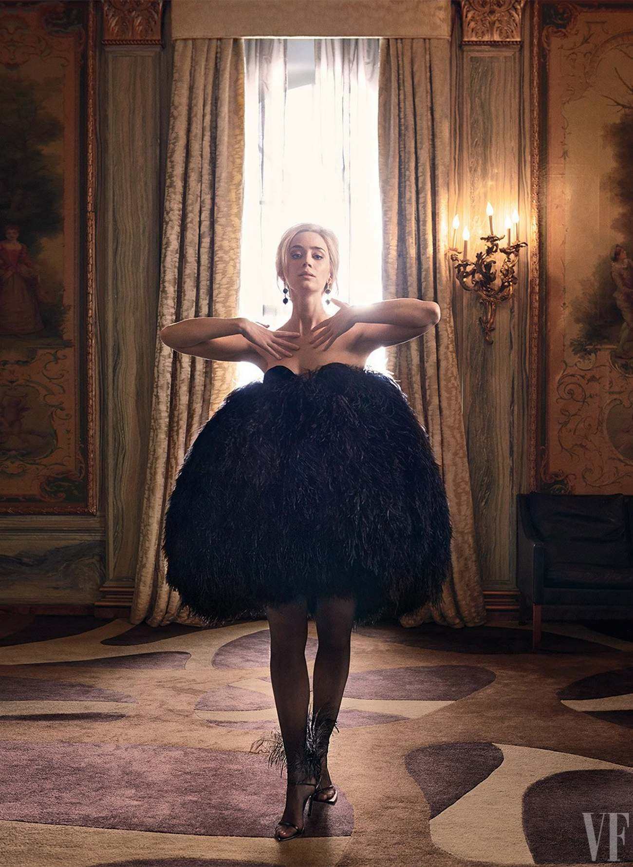 Emily_Blunt_-_Vanity_Fair_28February_20182900005.jpg