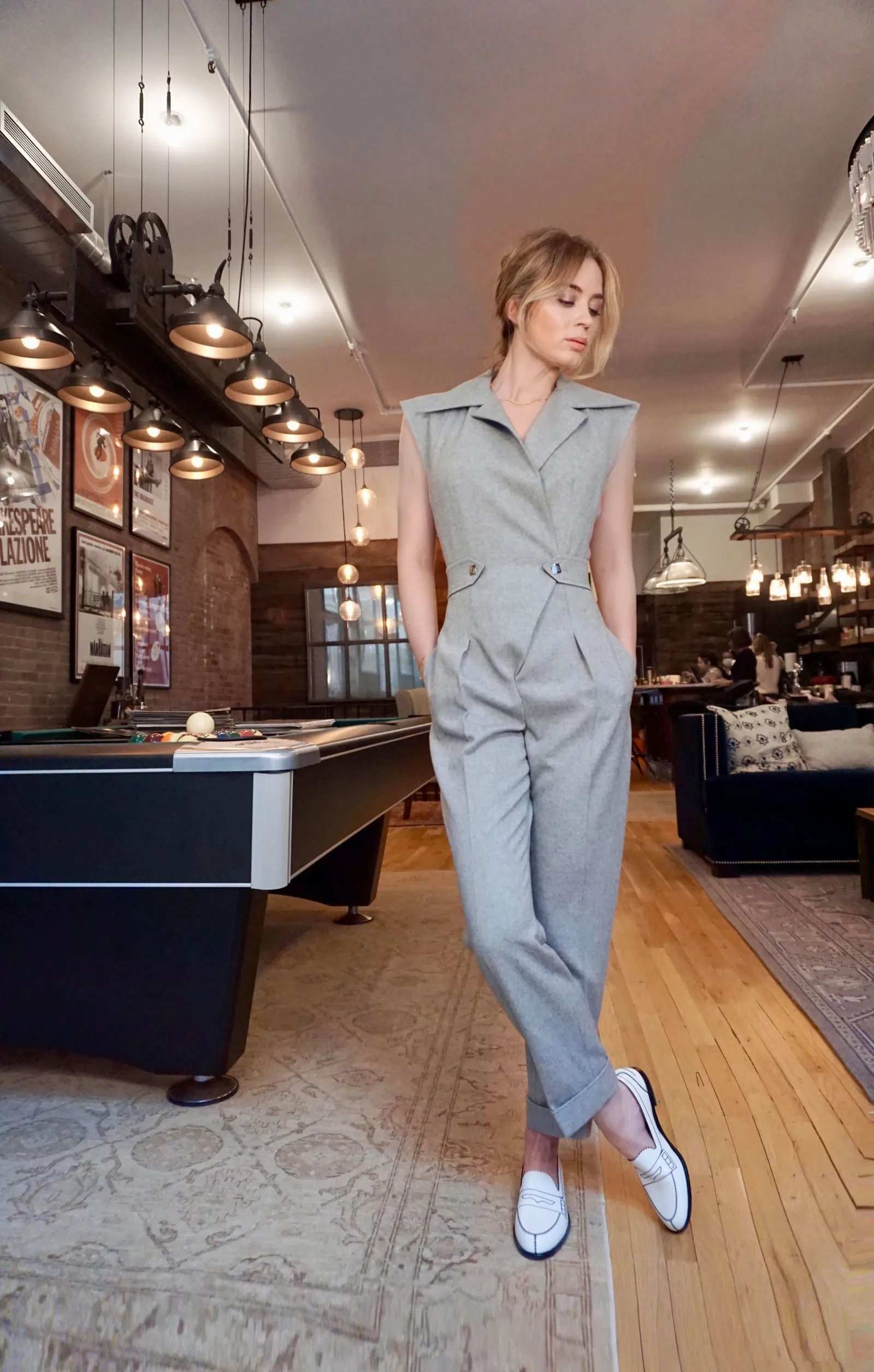 Emily_Blunt_-_Vogue_December_2020_11.jpg
