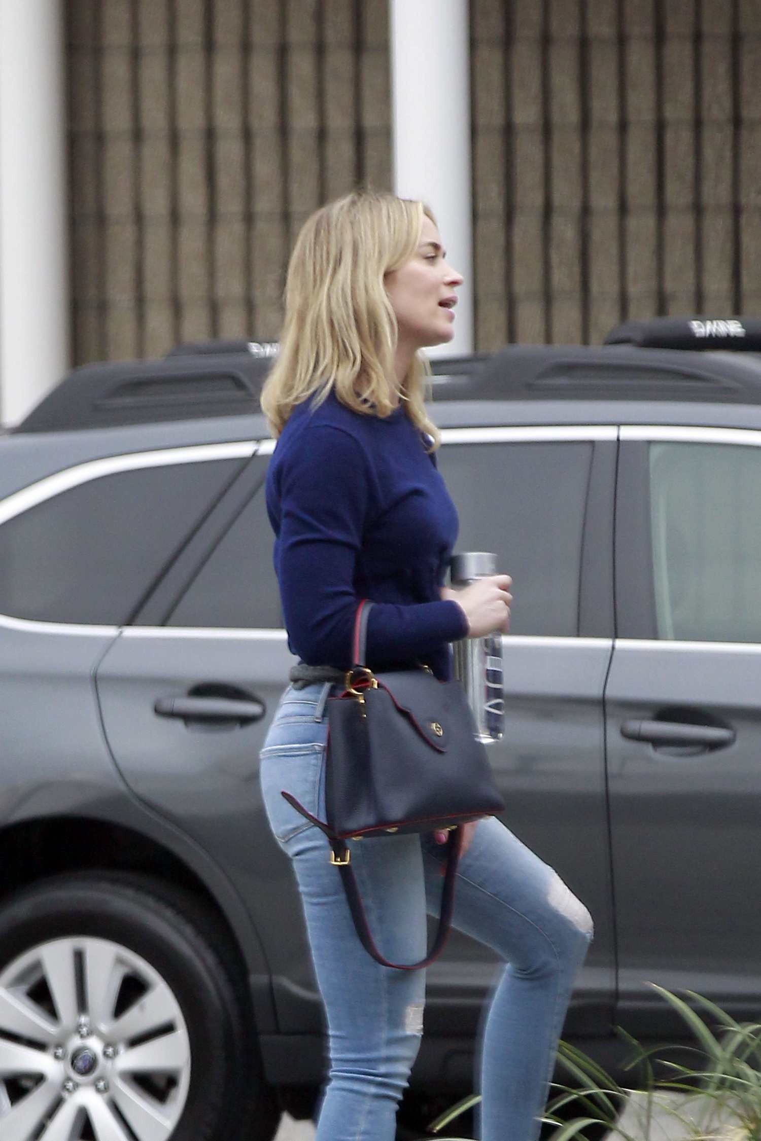 Emily_Blunt___Dwayne_Johnson_-_Business_Meeting_In_Burbank_01292019-01.jpg