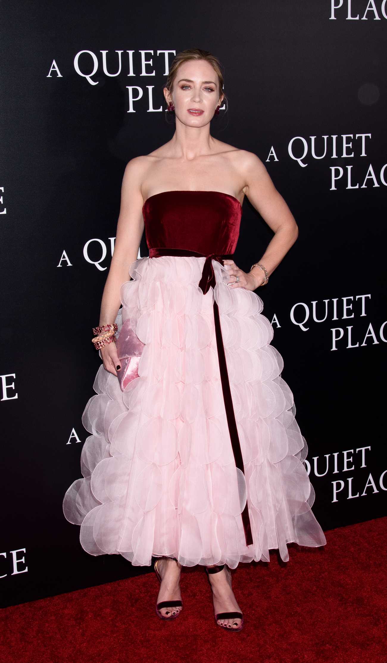 Emily_Blunt___John_Krasinski_-_A_Quiet_Place_Premiere_in_New_York_City_on_April_2_2018-01.jpg