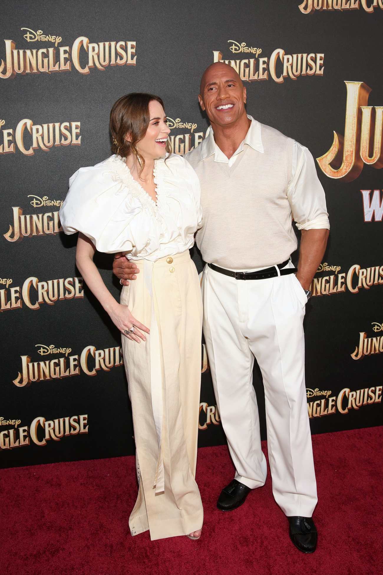 Emily_Blunt_attends_the_World_Premiere_Of_Disney_s_Jungle_Cruise_at_Disneyland_in_Anaheim2C_California__07242021_00010.jpg