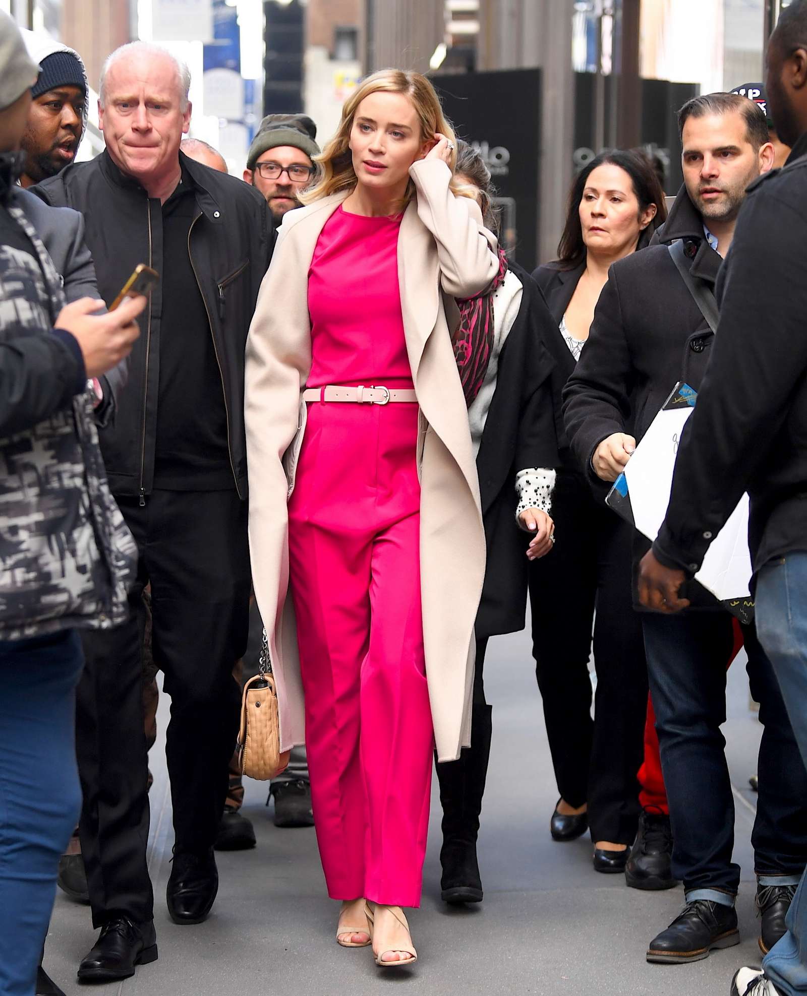 Emily_Blunt_was_spotted_leaving_Sirius_XM_Radio_Studios_in_NYC_12032018-02.jpg