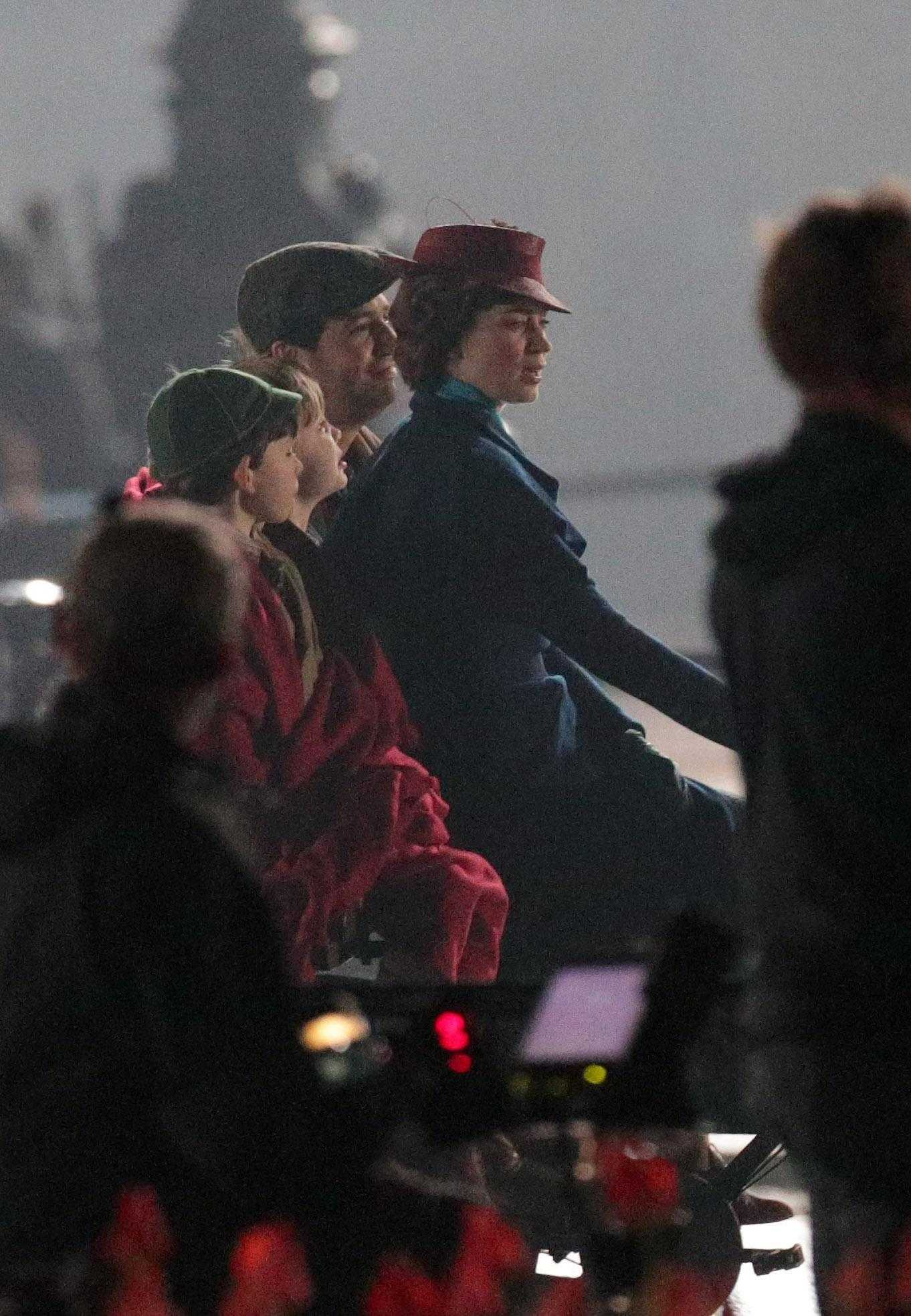 Filming_in_London_-_April_12C_2017-04.jpg