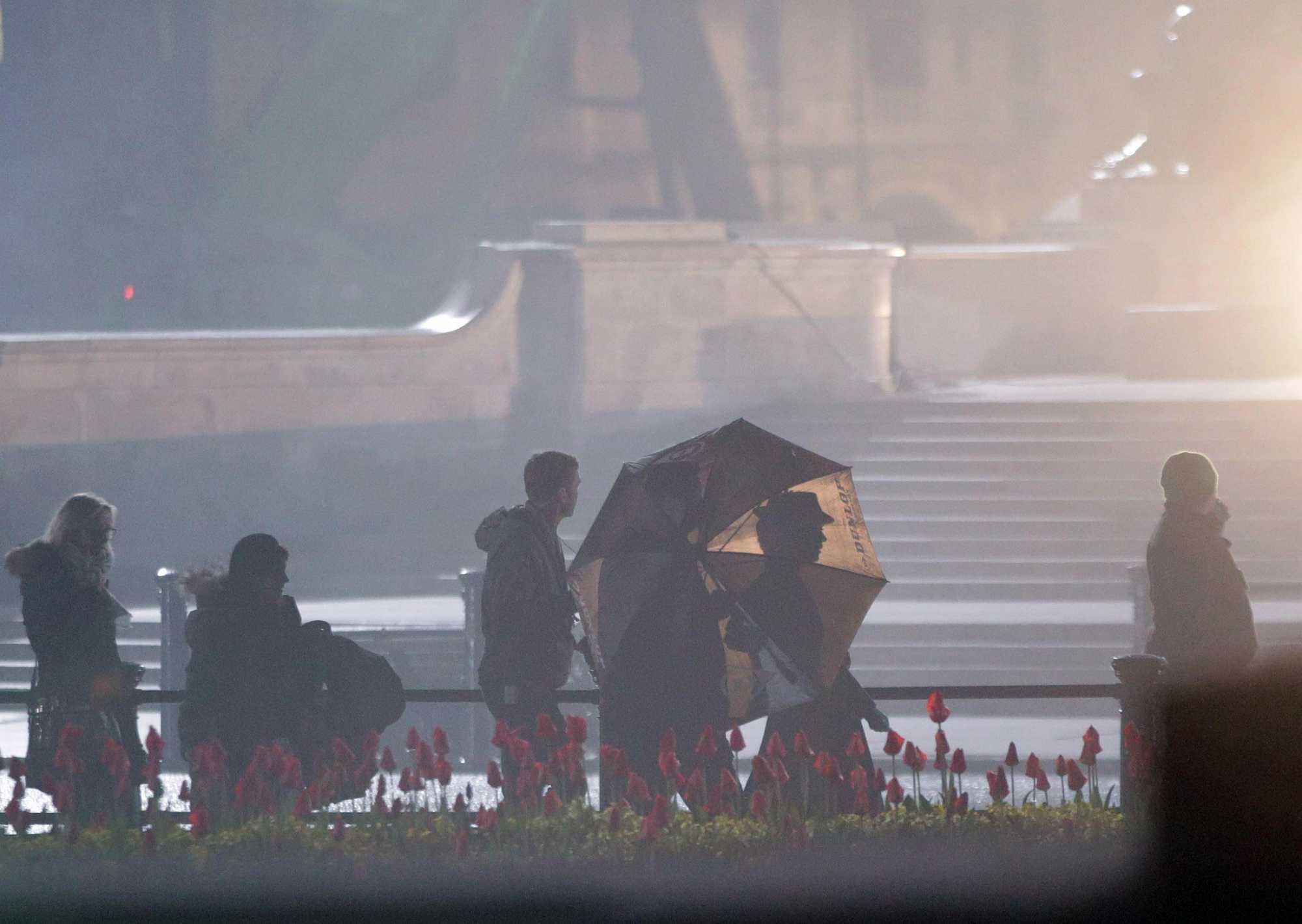 Filming_in_London_-_April_12C_2017-06.jpg