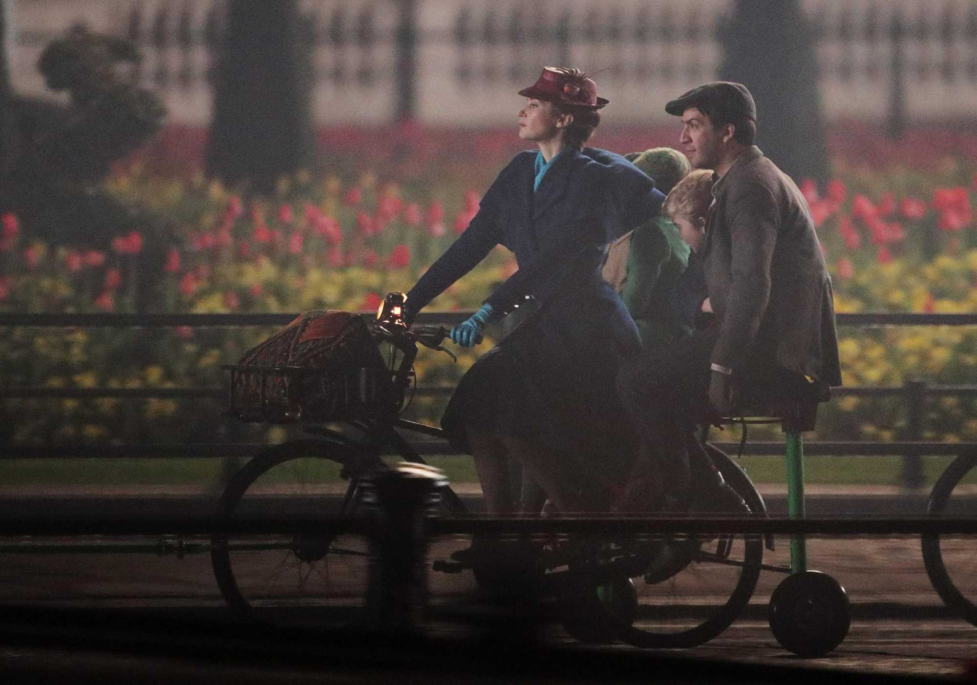 Filming_in_London_-_April_12C_2017-11.jpg