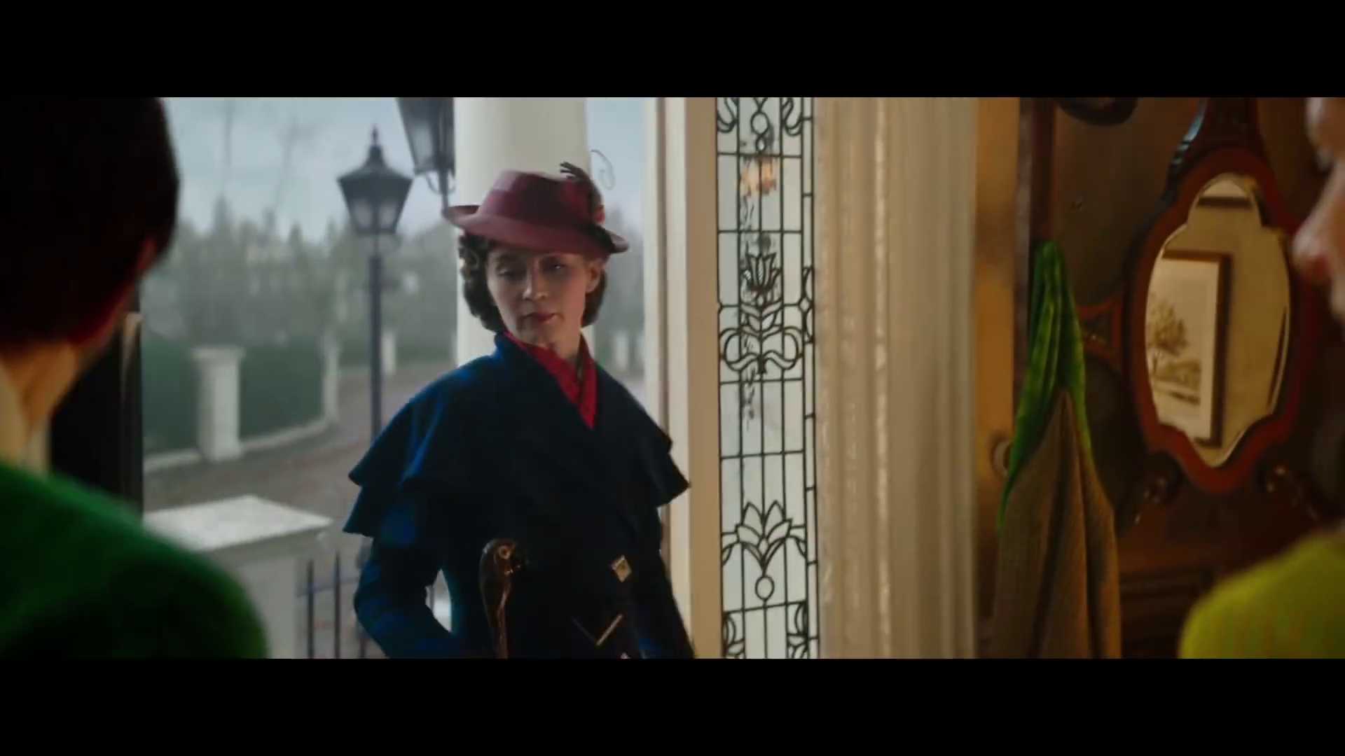 Mary_Poppins_Trailer-02.jpg