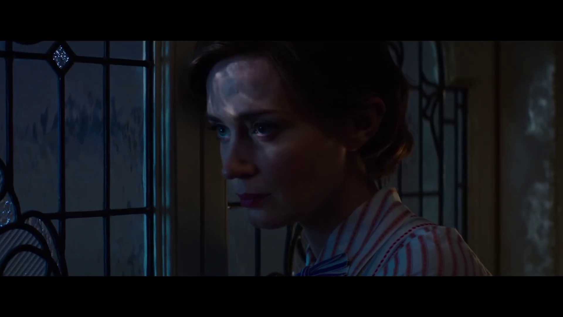 Mary_Poppins_Trailer-14.jpg