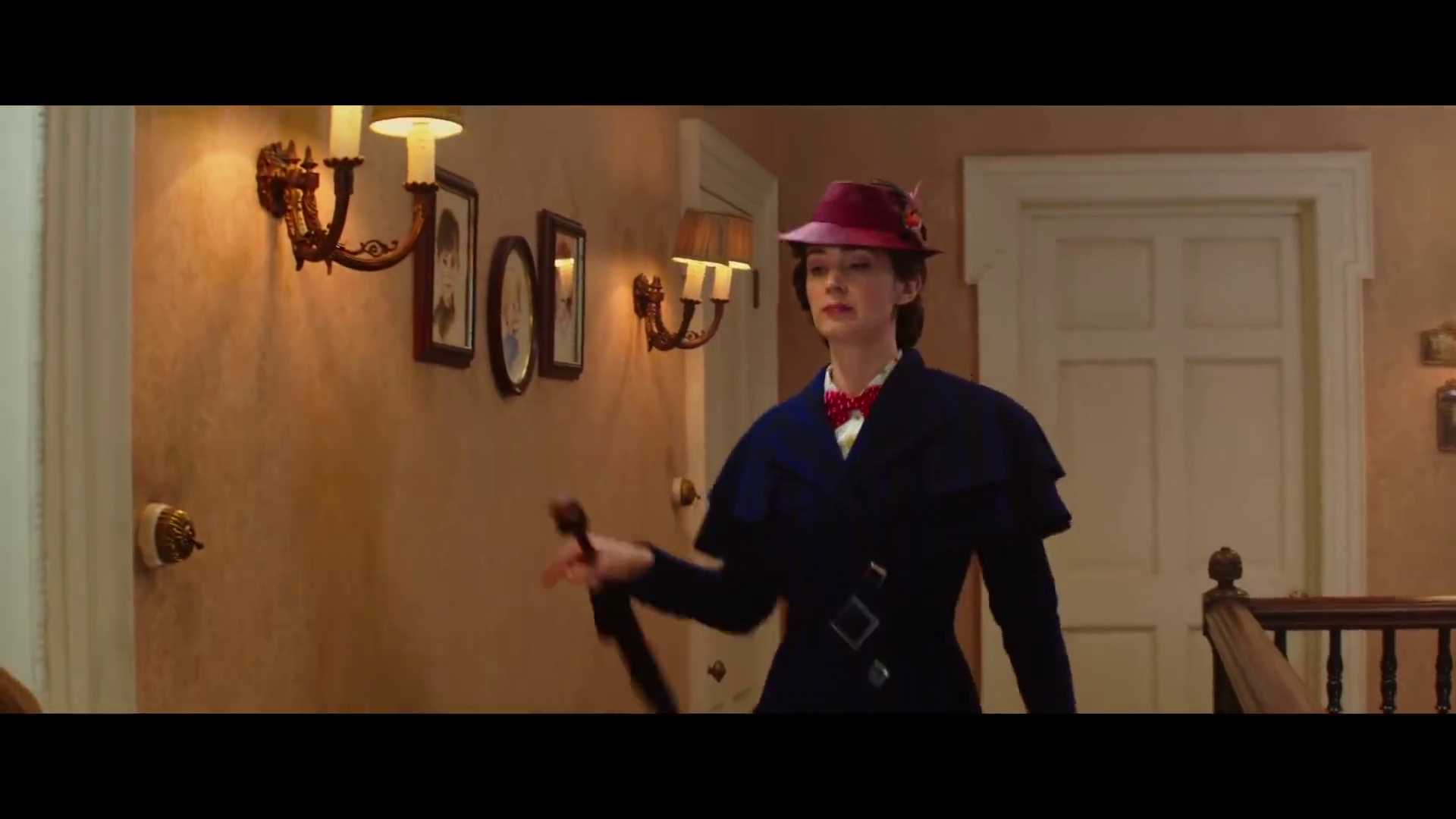 Mary_Poppins_Trailer-17.jpg