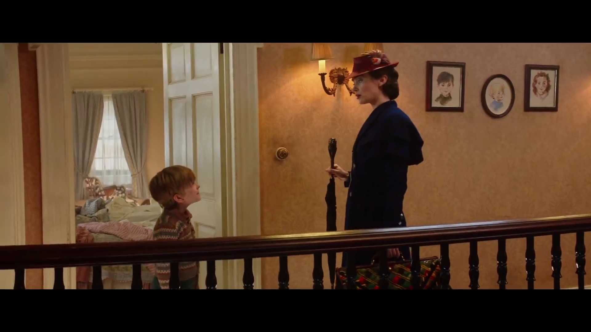 Mary_Poppins_Trailer-18.jpg