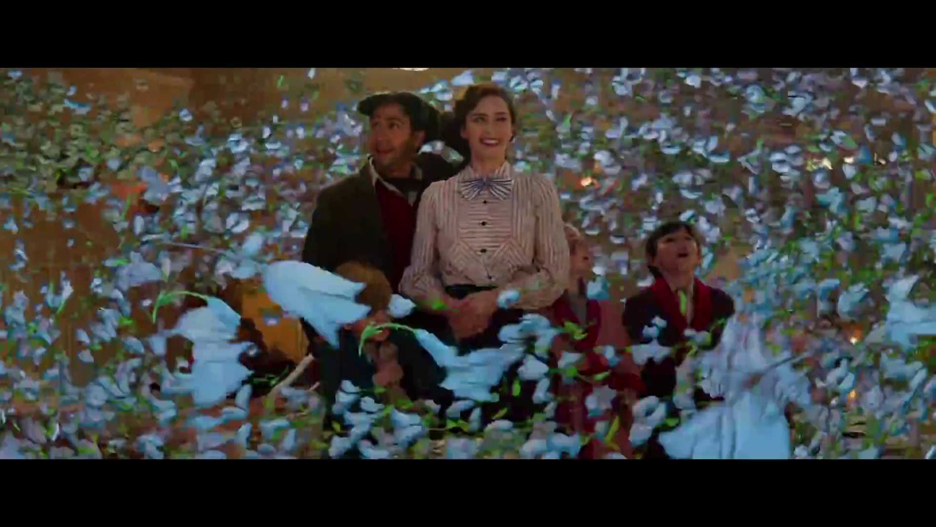 Mary_Poppins_Trailer-20.jpg
