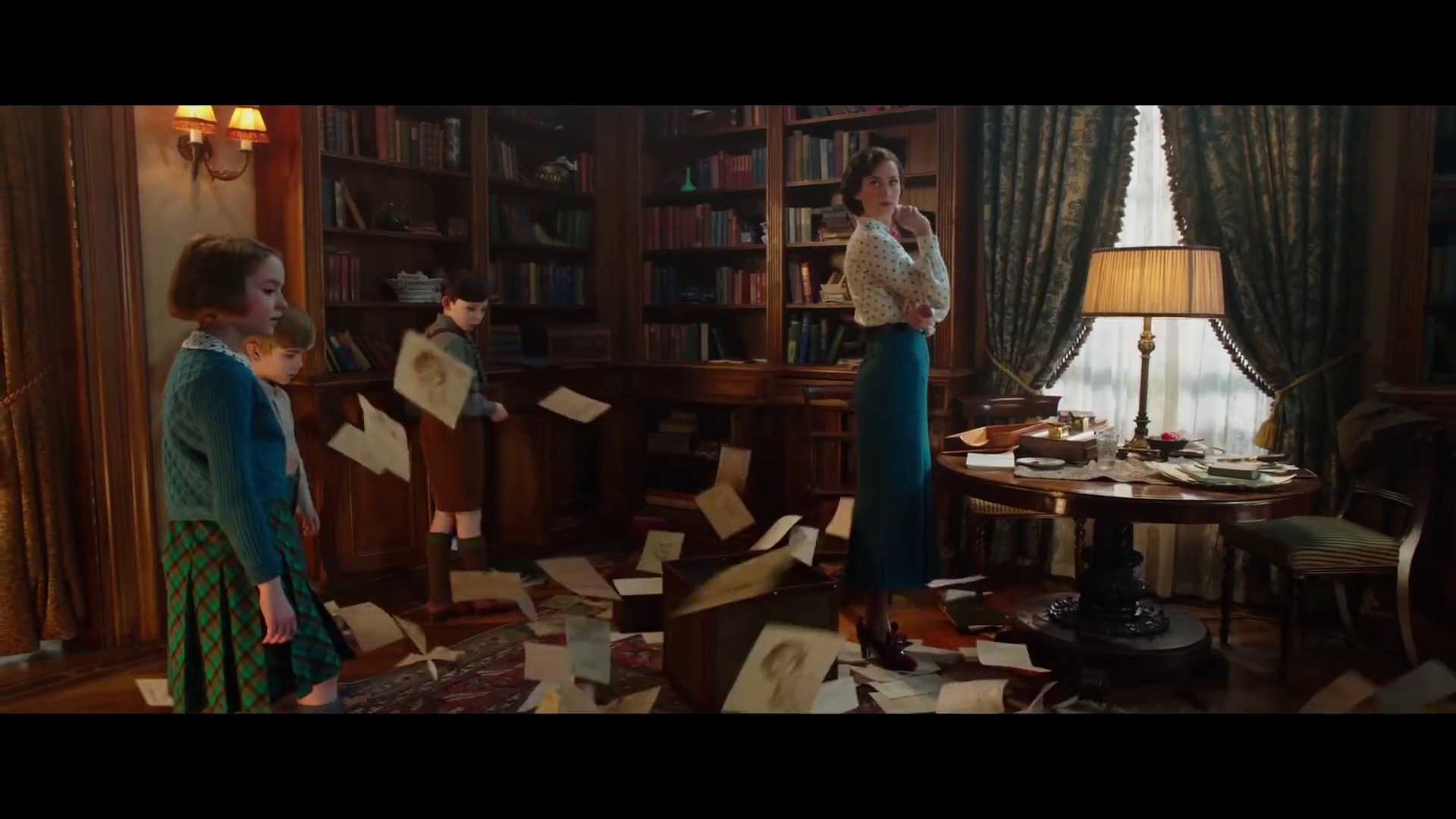 Mary_Poppins_Trailer-26.jpg