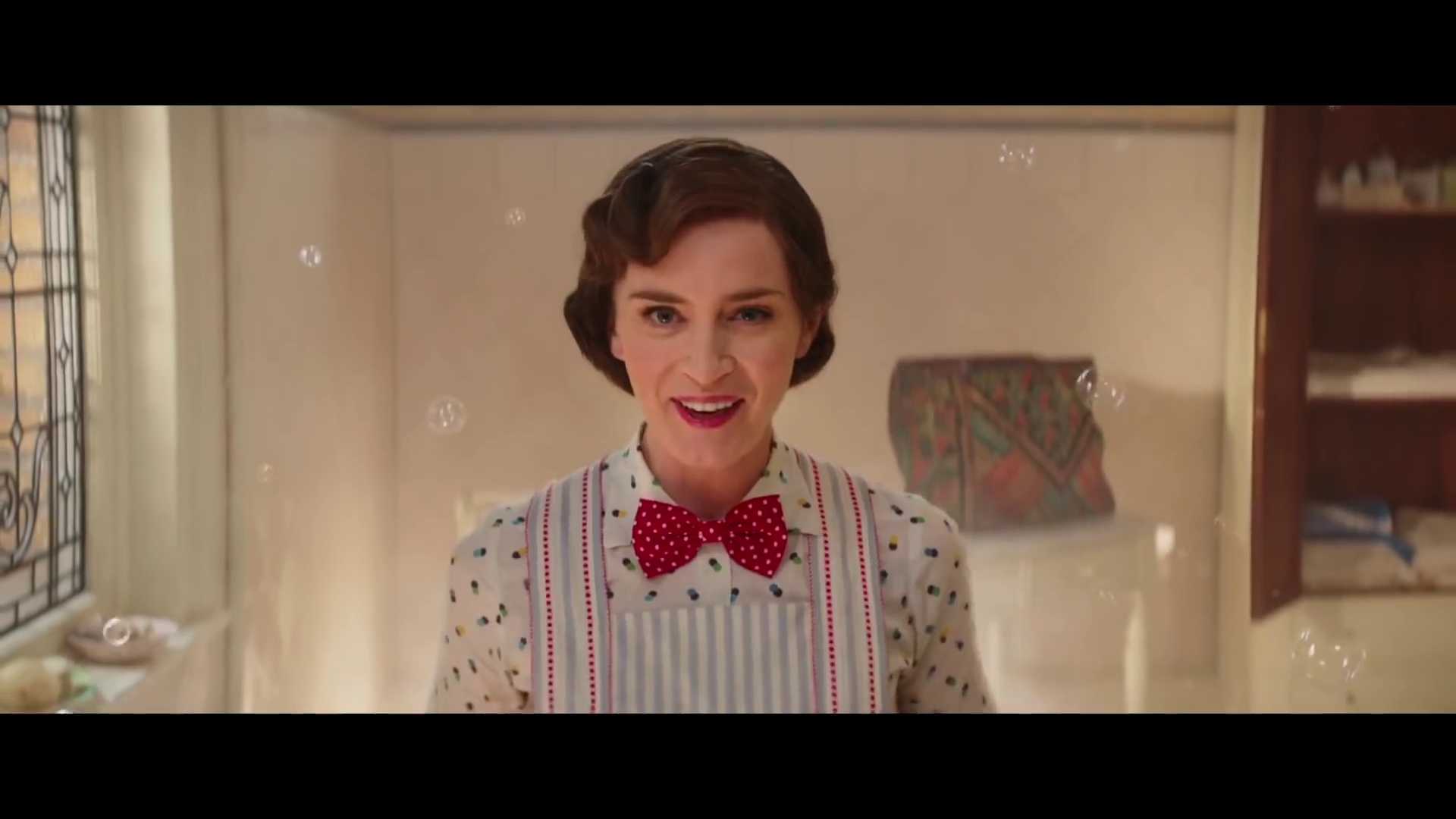 Mary_Poppins_Trailer-31.jpg