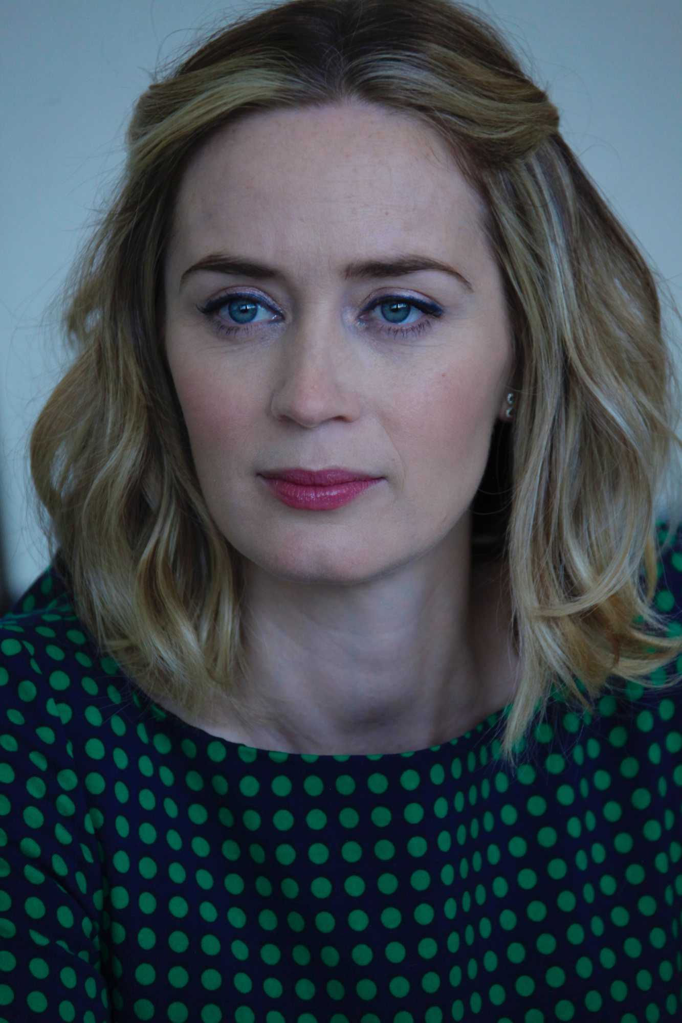 _The_Girl_on_the_Train__Press_Conference_-_September_26-49.jpg