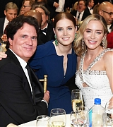 Emily_Blunt_-_24th_annual_Critics__Choice_Awards_5BBackstage_and_Audience5D_on_January_132C_2019-09.jpg