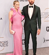 Emily_Blunt_-_25th_Annual_Screen_Actors_Guild_Awards_in_Los_Angeles_01272019-02~0.jpg