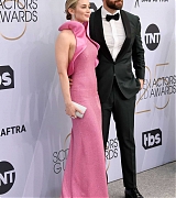 Emily_Blunt_-_25th_Annual_Screen_Actors_Guild_Awards_in_Los_Angeles_01272019-08~0.jpg