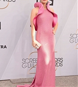 Emily_Blunt_-_25th_Annual_Screen_Actors_Guild_Awards_in_Los_Angeles_01272019-09.jpg